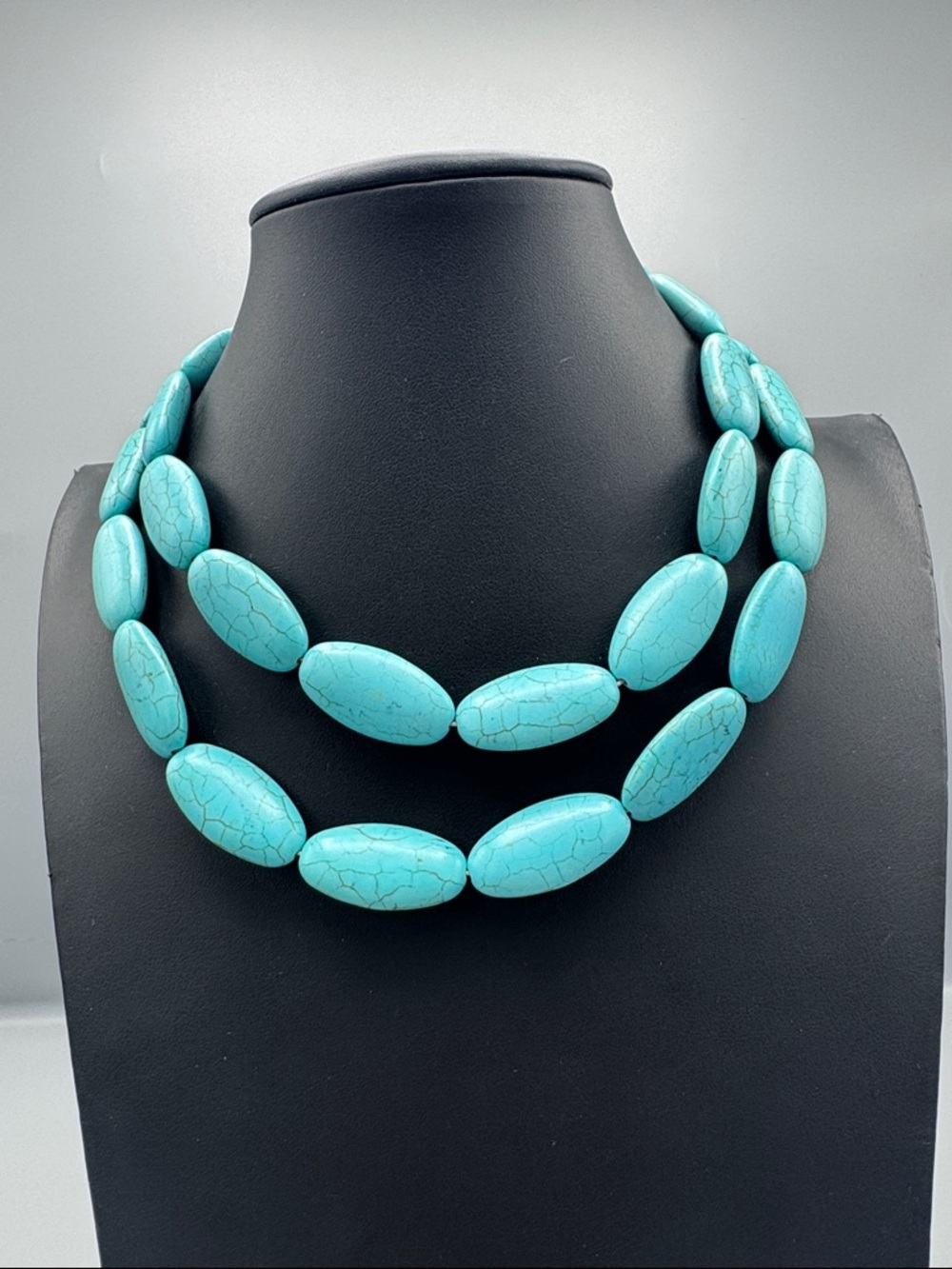 Dyed Howlite Oval Bead Necklace - Blue